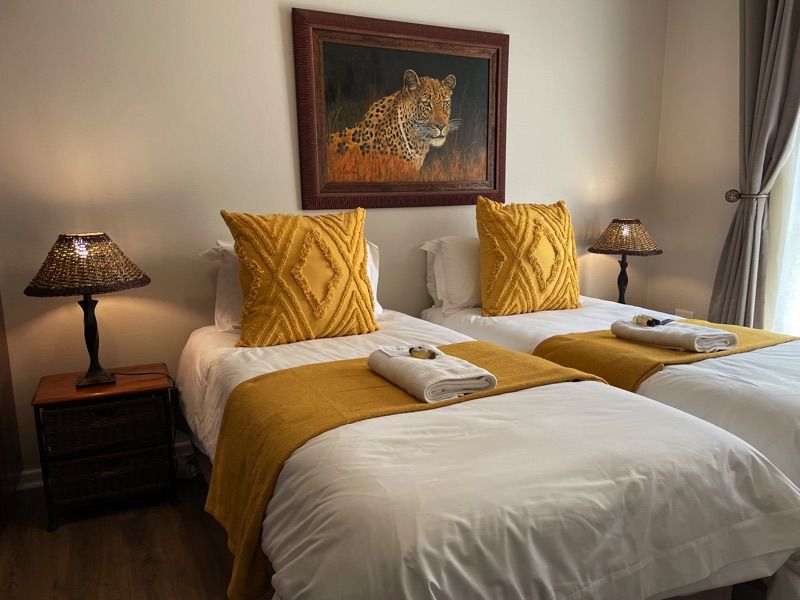 Hoogeind Manor Room 1